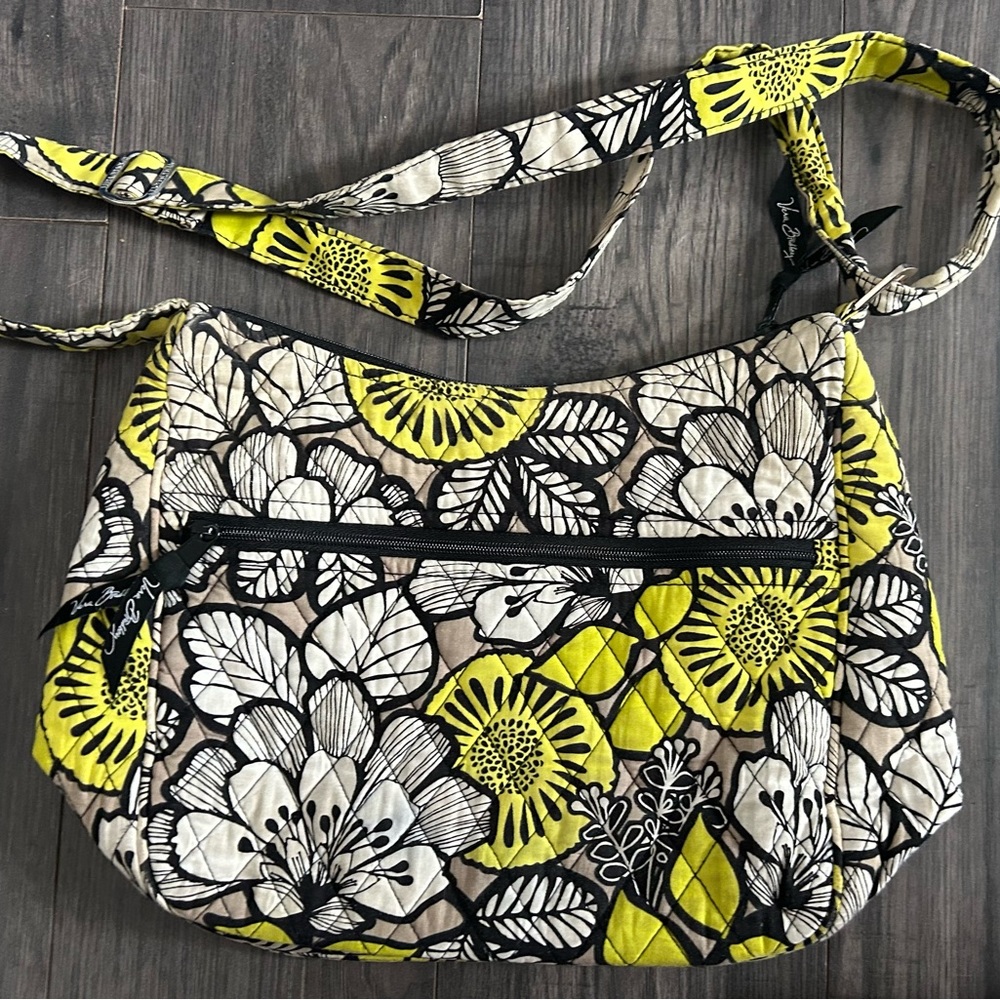 VERA BRADLEY women’s black/yellow zip purse with adjustable straps
